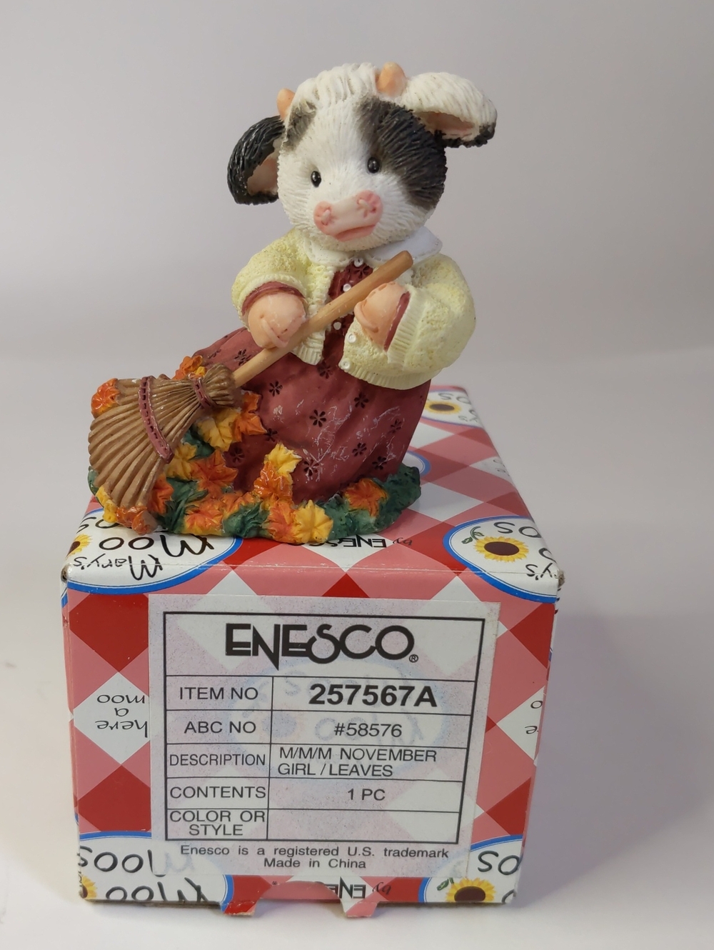 Vintage Enesco Mary's Moo Moos November 'Moo Autumn Be In Pictures' Figurine